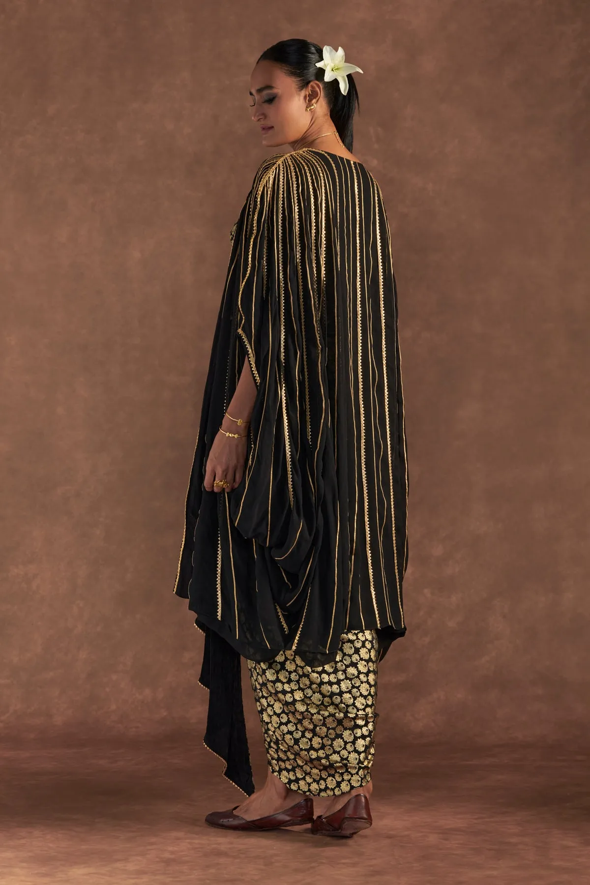 Black Berrybloom Drape Skirt Set