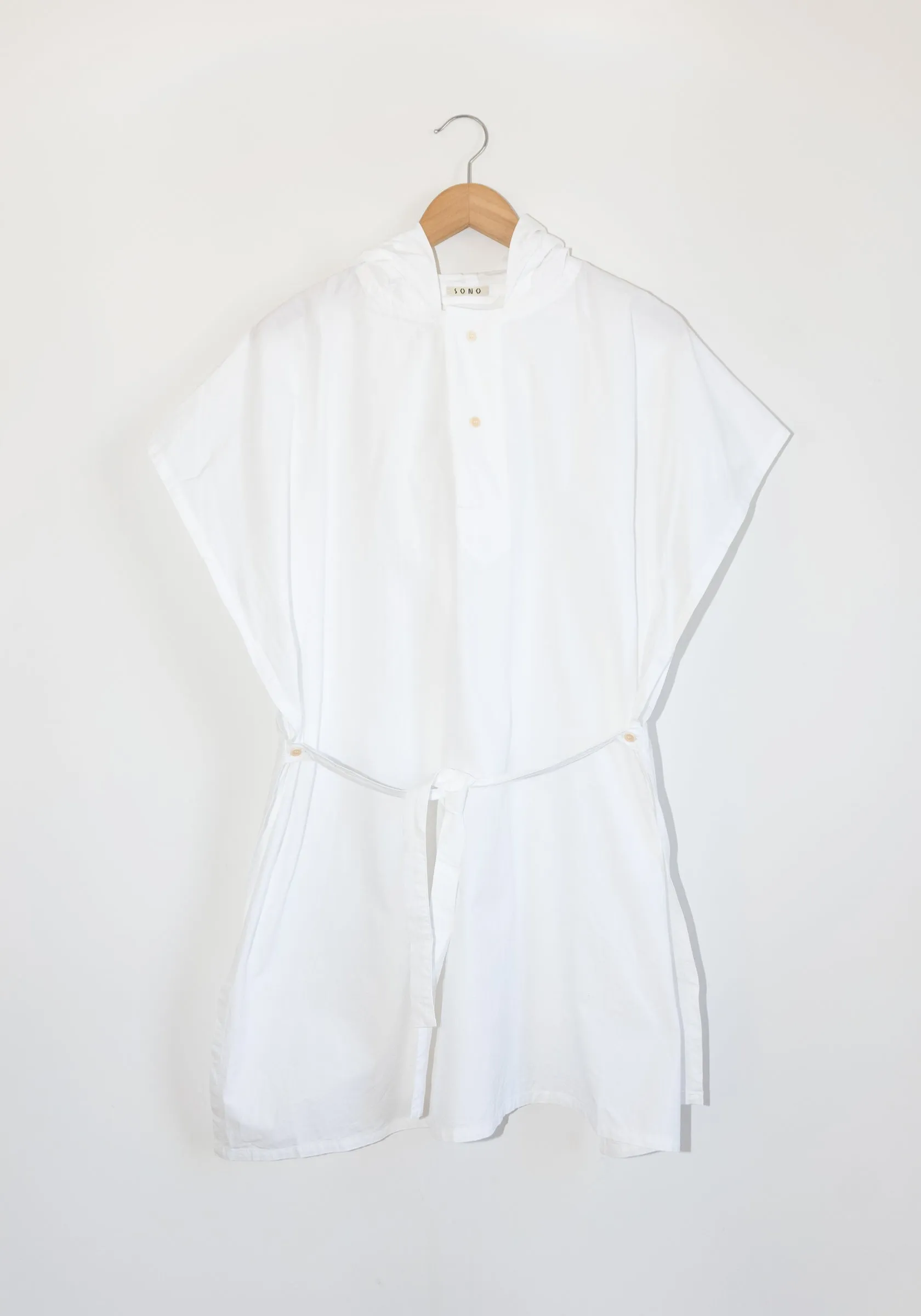 Cole Cape in White