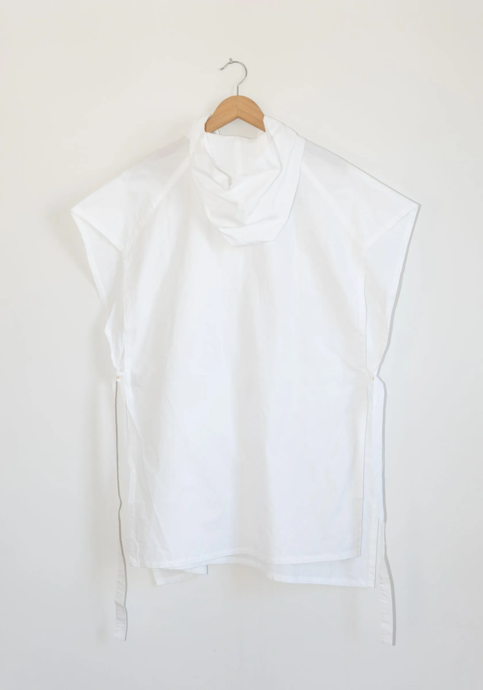 Cole Cape in White