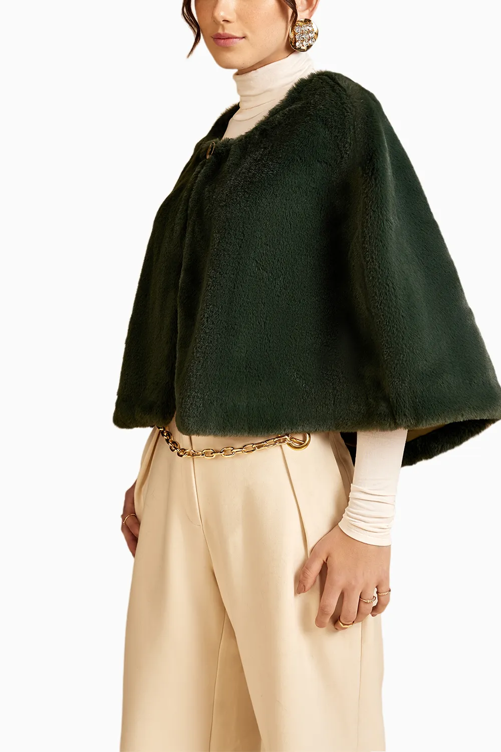 Emerald Round About Cape