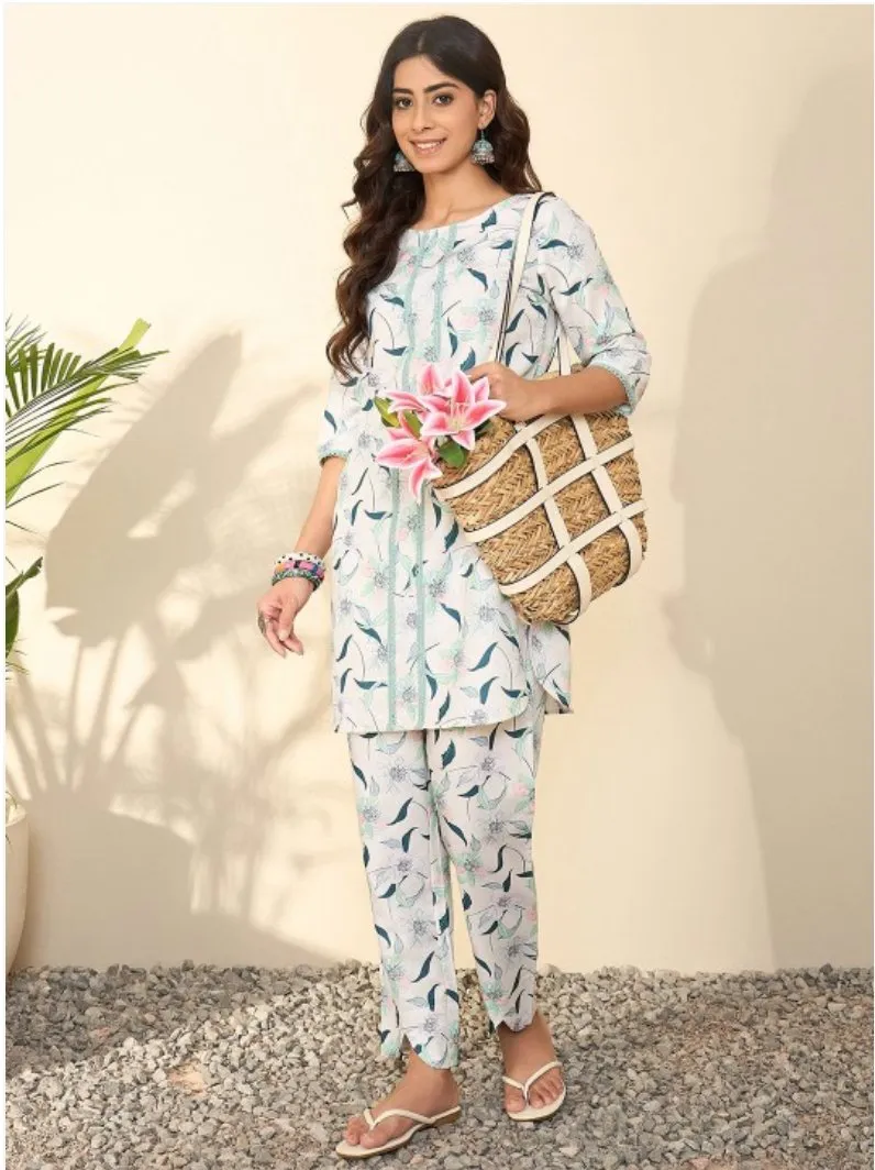 Floral Printed Gotta Patti Straight Kurti With Trousers