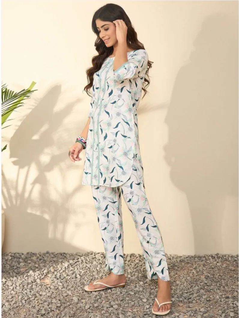 Floral Printed Gotta Patti Straight Kurti With Trousers