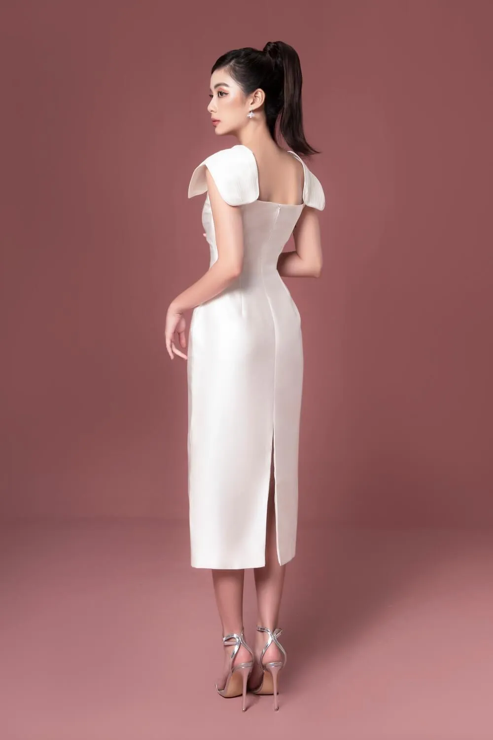 Lily Sheath Cape Sleeved Taffeta Midi Dress