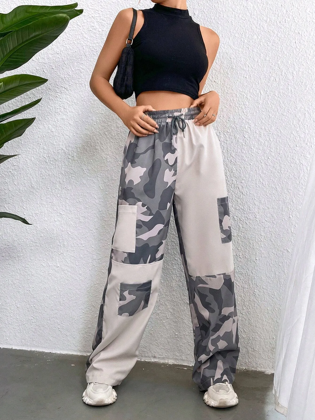 Versatile Camo Print Cargo Pants