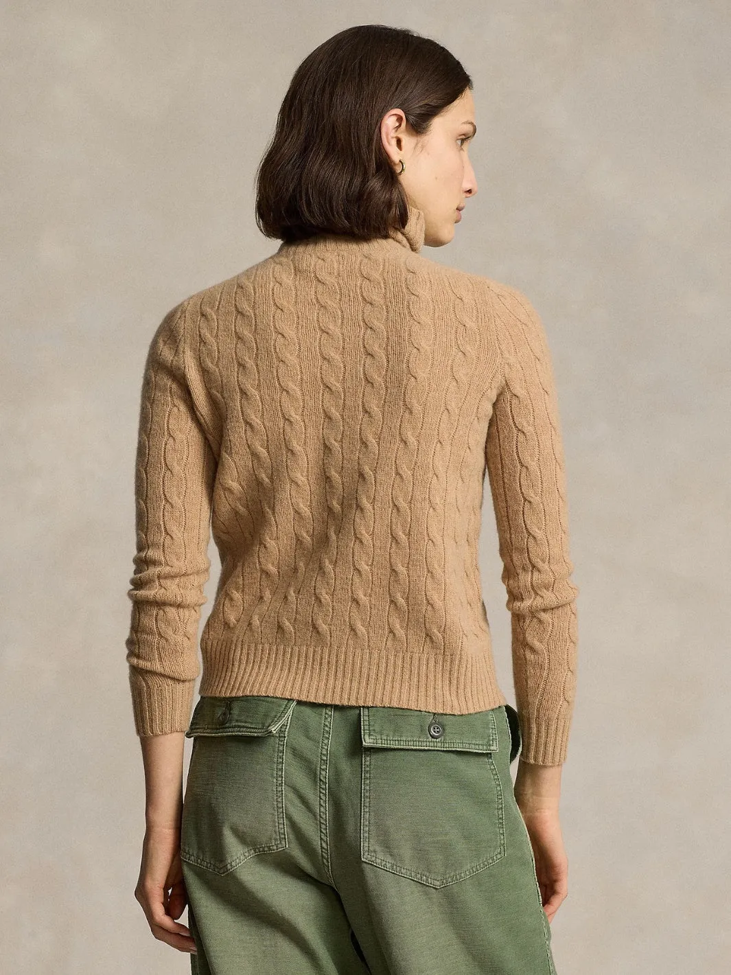 WOOL-CASHMERE CABLE TURTLENECK SWEATER Camel