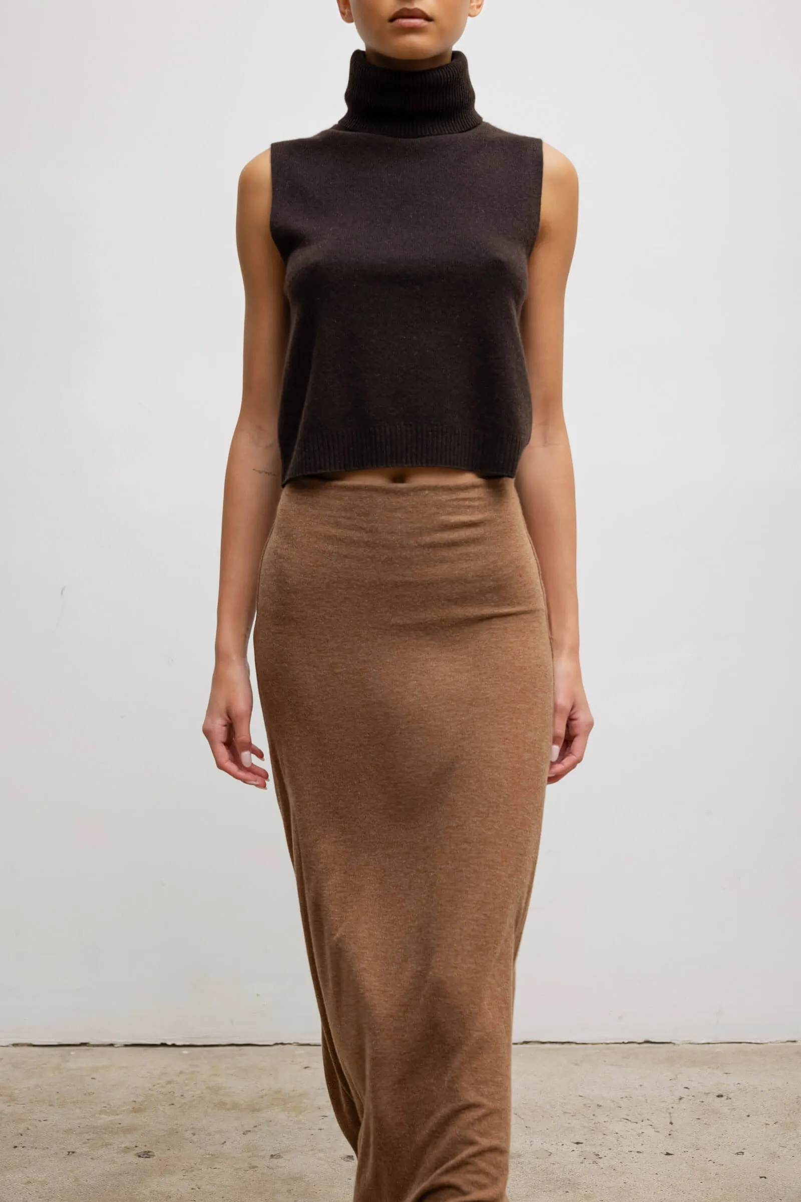 Zoe Sleeveless Turtleneck